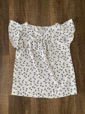 LOFT White and Black Floral Flutter Sleeve Women's Top